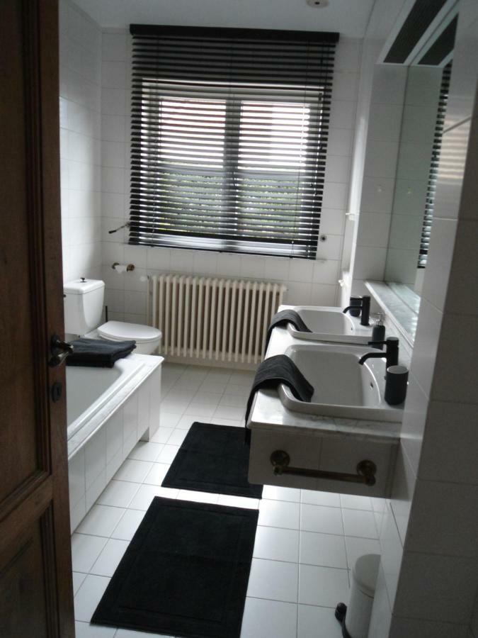 Ann'S Room Брюж Екстериор снимка